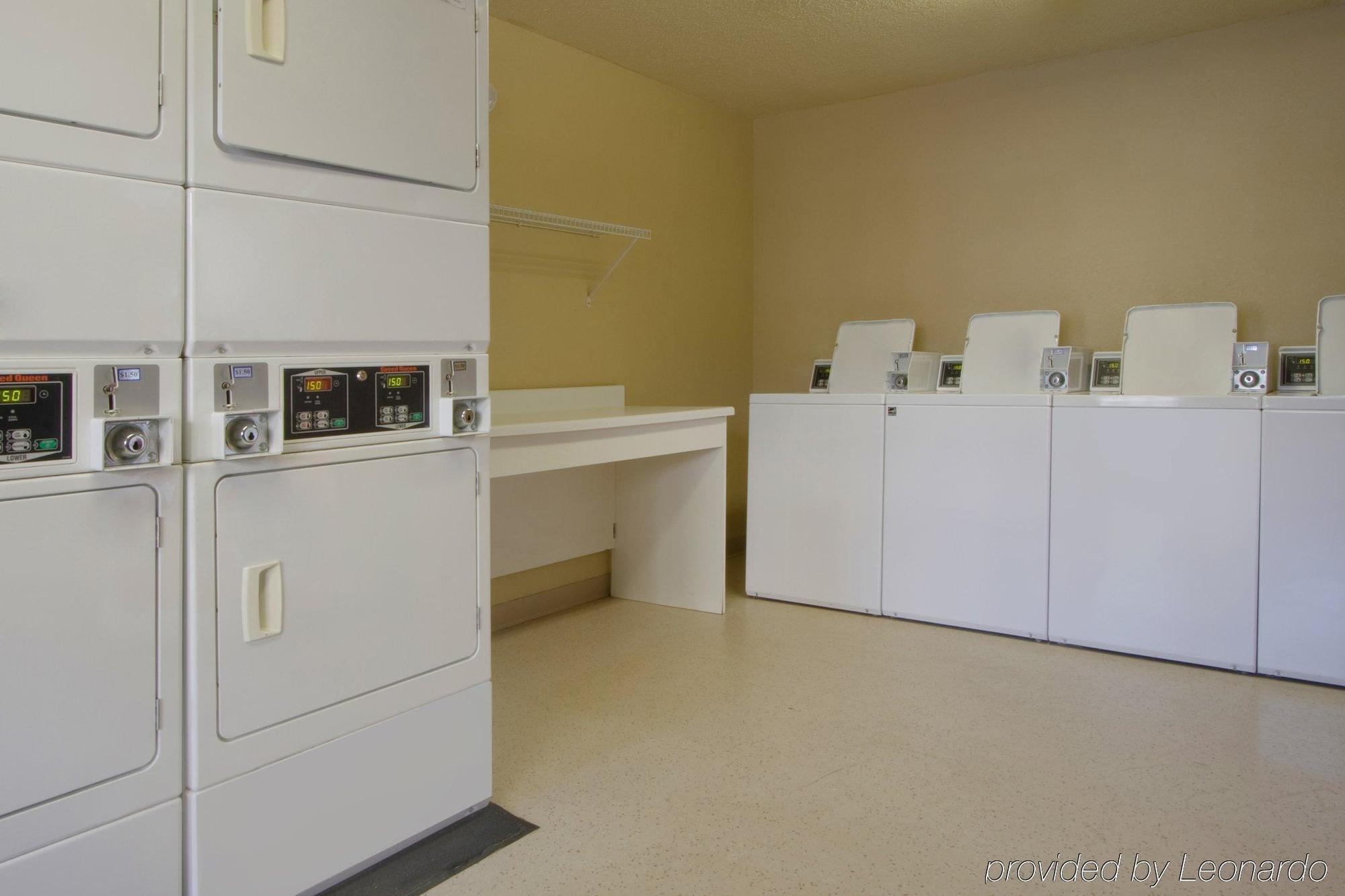 Extended Stay America Suites - Wichita - East Экстерьер фото